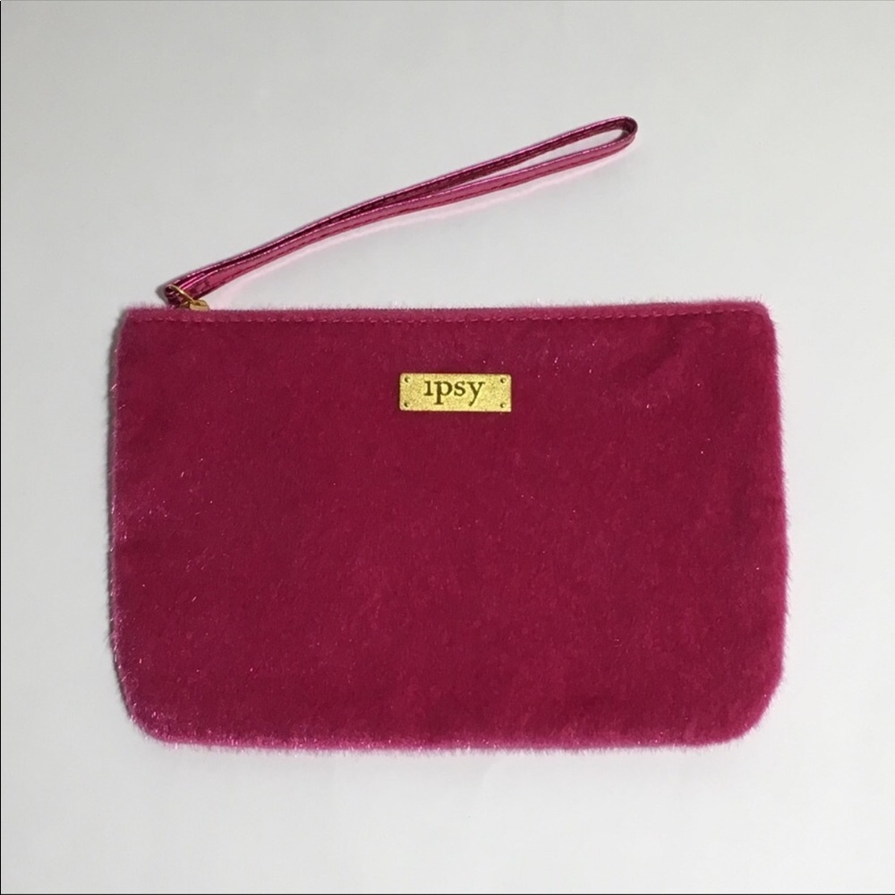 Pink Ipsy makeup bag